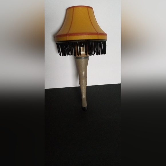 Leg Lamp Night Light - Picture 2 of 11